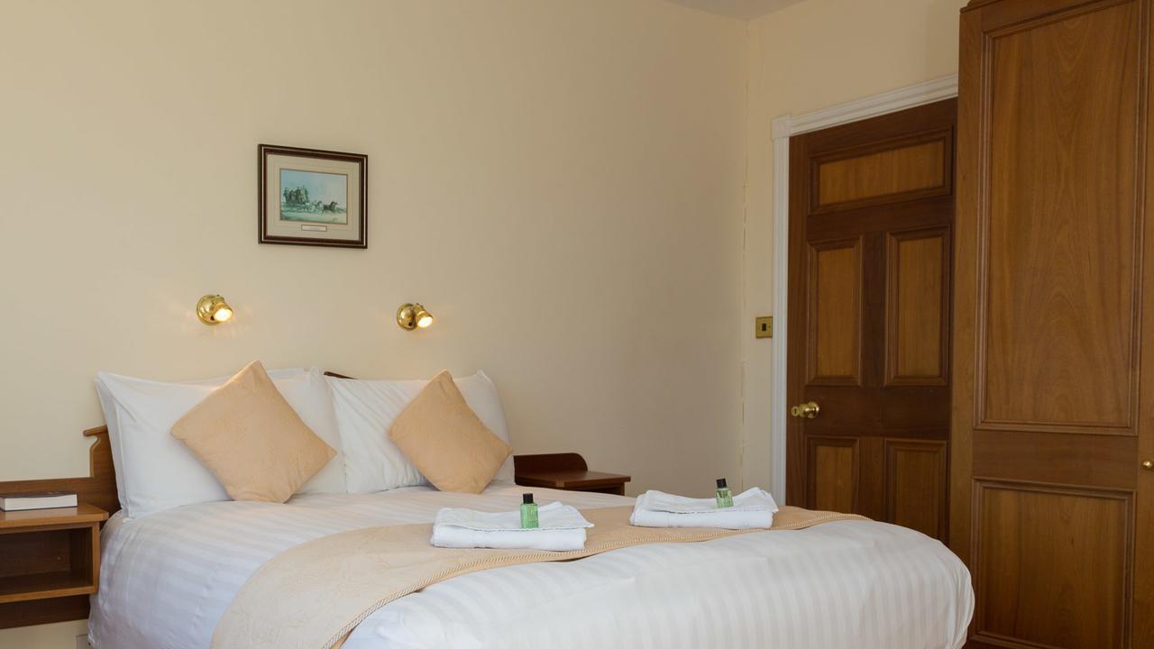 Bethel Guesthouse Росс-Карбери Экстерьер фото